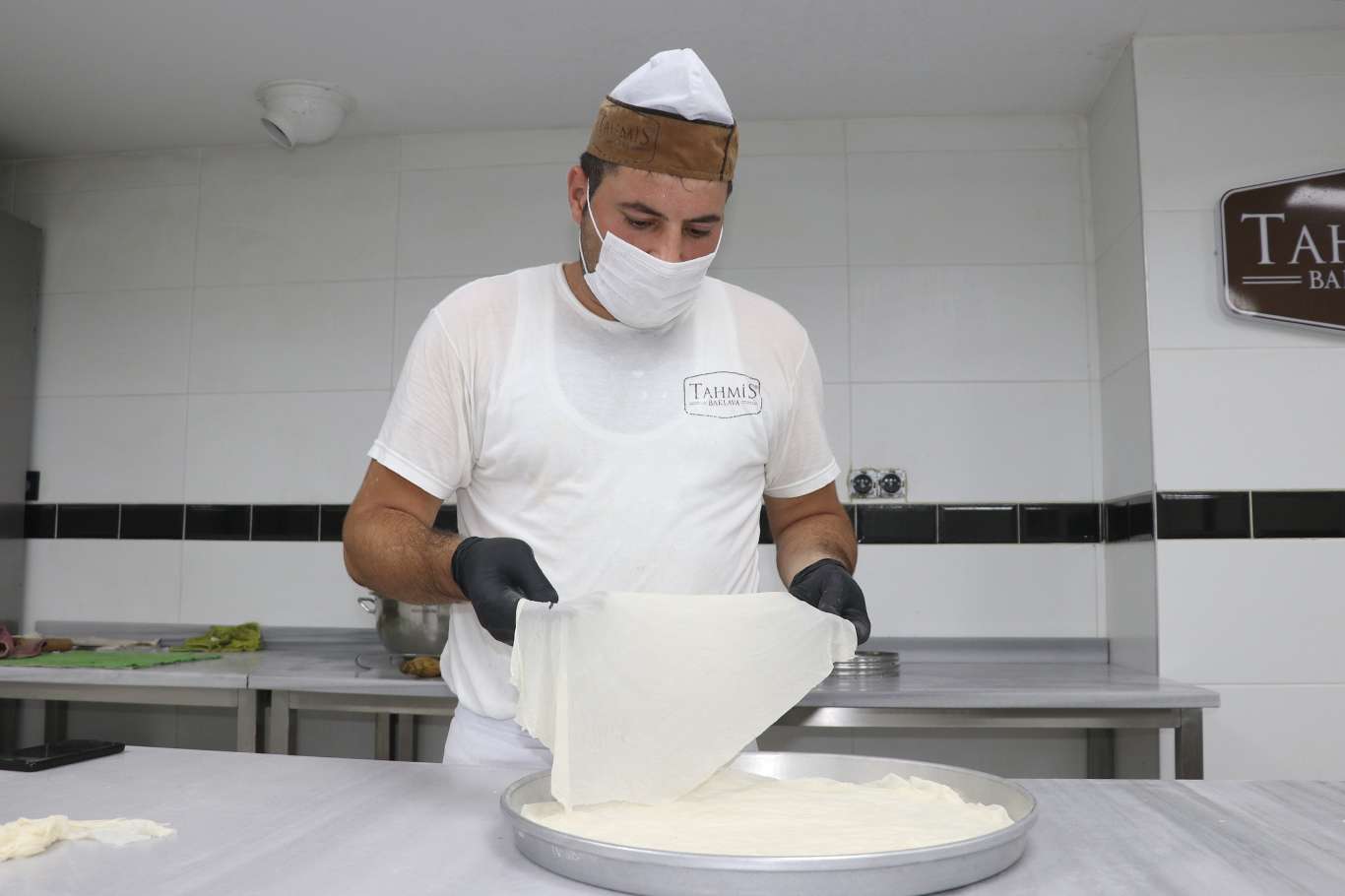 Baklavacılarda “tatlı” bayram telaşı